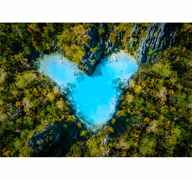 Heart shaped island under the sea wall mural - TenStickers