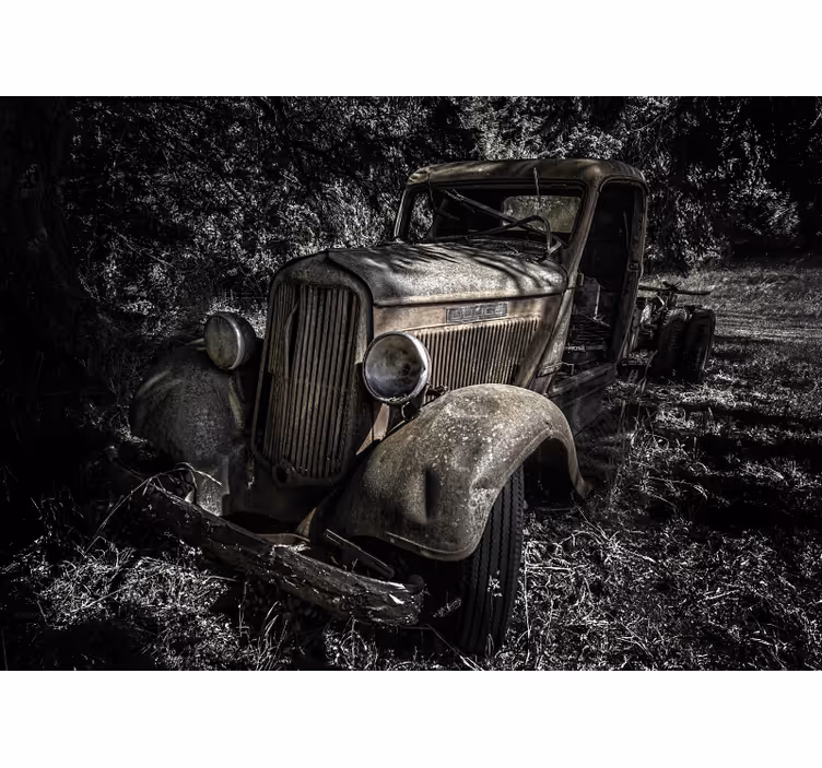 Rusty Vintage Truck vehicle mural - TenStickers