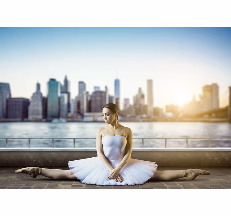 People painting mural ballet dancer cityscape - TenStickers