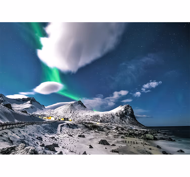 Northern lights in Norway Mountain wall mural - TenStickers
