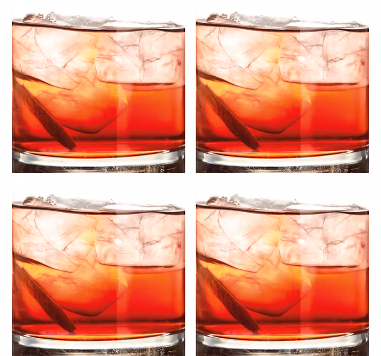 Beer mats whiskey on rocks display - TenStickers