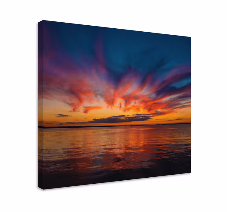 Landscape canvas majestic sunset reflections - TenStickers