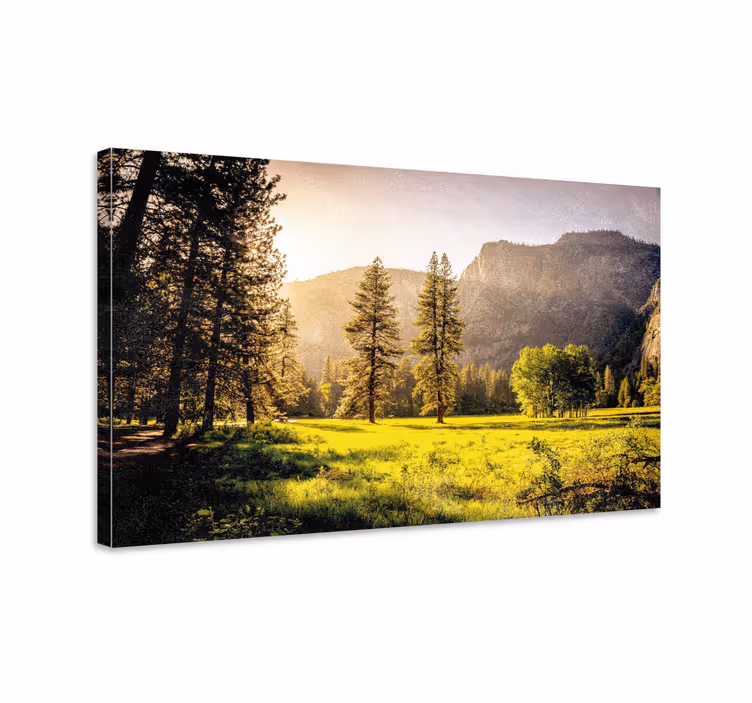 Landscape canvas of majestic mountain scenery - TenStickers