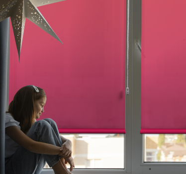 Intense Pink Colour opaque roller blind - TenStickers