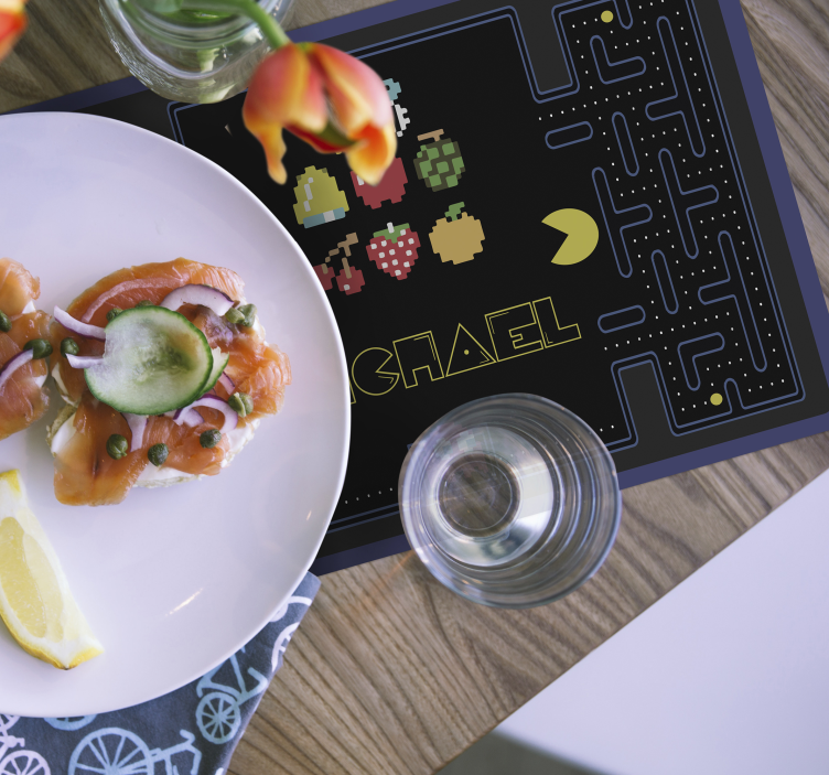 Pac Man game children placemats - TenStickers