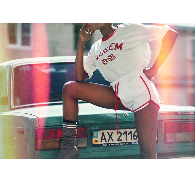 Race car with cheerleader wall mural - TenStickers