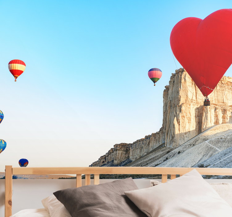 Love wall mural heart balloon design - TenStickers