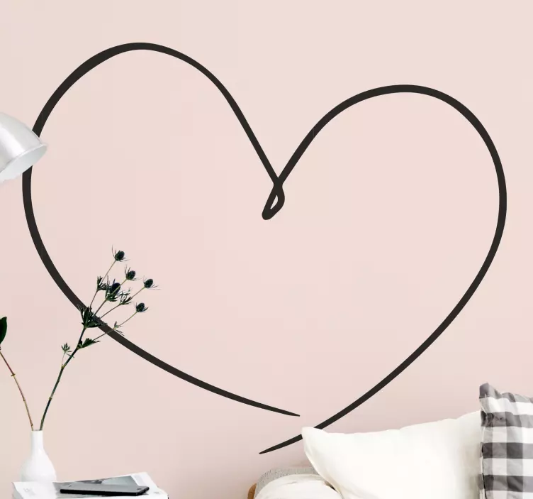 Minimalist heart wall sticker - TenStickers