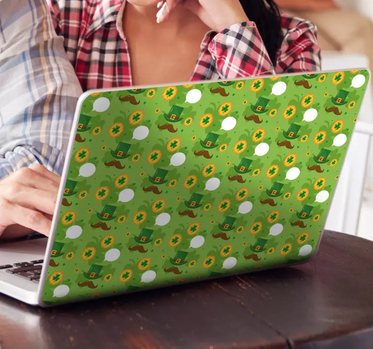 St Patrick´s Day Pattern Laptop Sticker - TenStickers