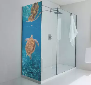 Beautiful turtle underwater shower decal - TenStickers