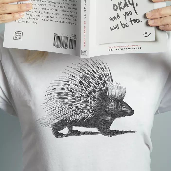 Porcupine art black and white t-shirt - TenStickers