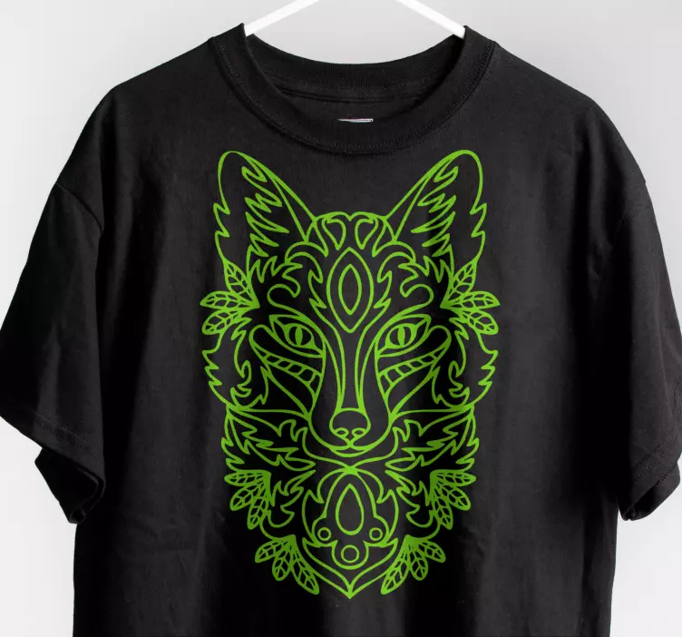 Vibrant fox graphic t-shirt - TenStickers