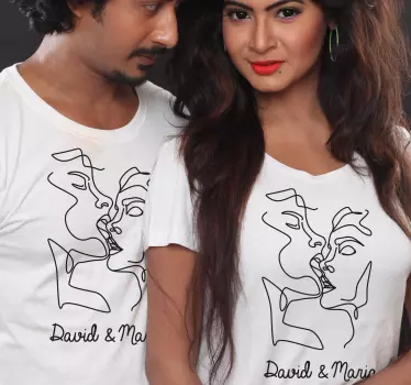 Couple t-shirts stylish couple embrace - TenStickers