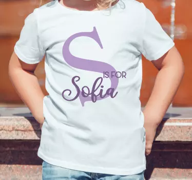 Design with initial letter T-shirts with name - TenStickers