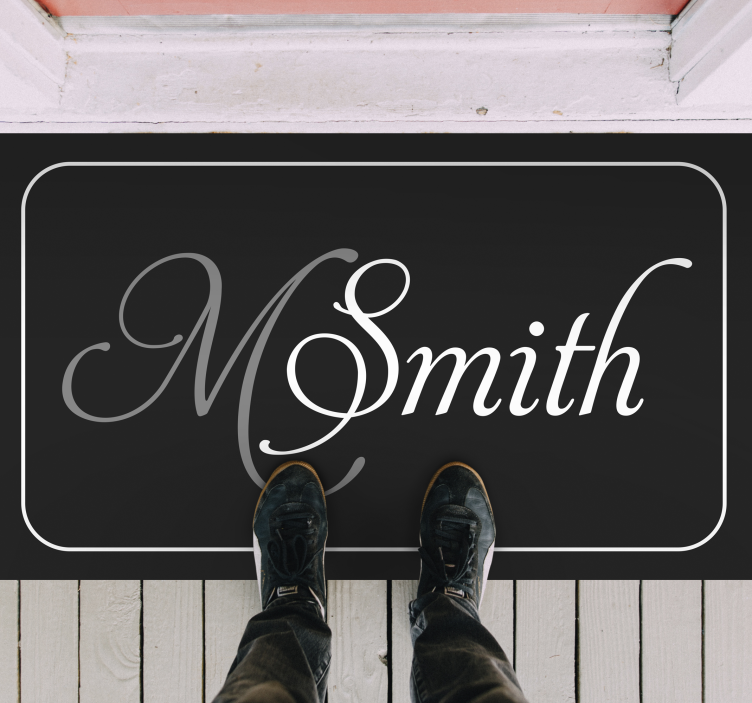 Modern design with initial and name modern rug - TenStickers