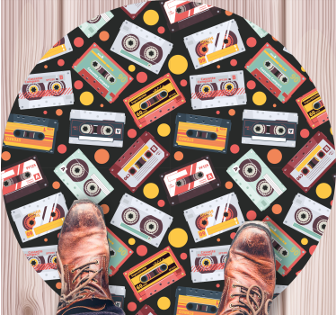 Vintage vinyl rug with cassette design pattern - TenStickers