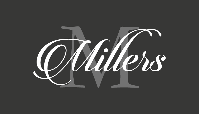 Elegant custom and initial bedroom vinyl rug - TenStickers